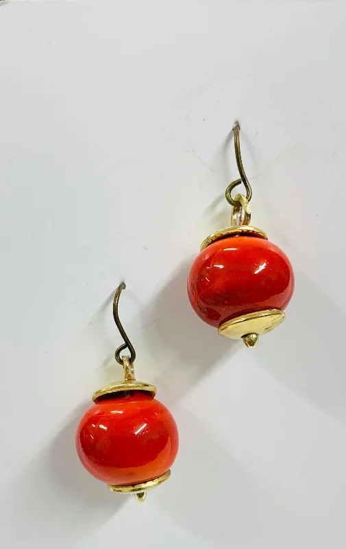 women's affordable earrings-Murano glass drop earrings red