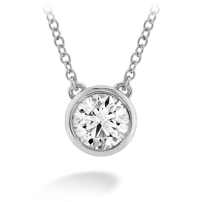 women's vintage necklaces-Hearts On Fire Classic Bezel Diamond Pendant Necklace