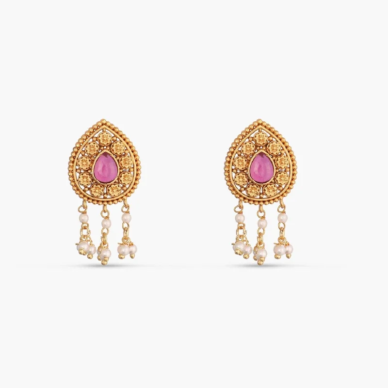 women's asymmetrical earrings-Irisa Antique Red Kempu Stud Earrings