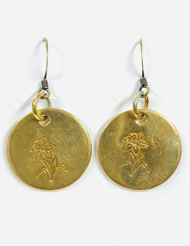 women's bar earrings-Brass disc with flower stamp earrings