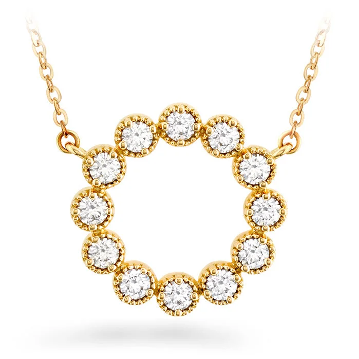 women's luxury necklaces-Hearts On Fire Liliana Milgrain Circle Diamond Pendant Necklace