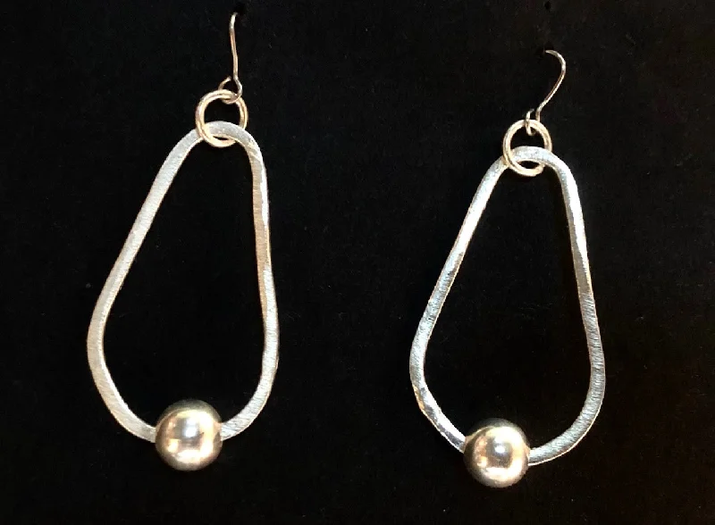 women's hypoallergenic earrings-Hoop and bead pear silver earrings