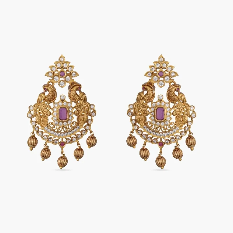 women's fashion earrings-Radha Antique Earrings