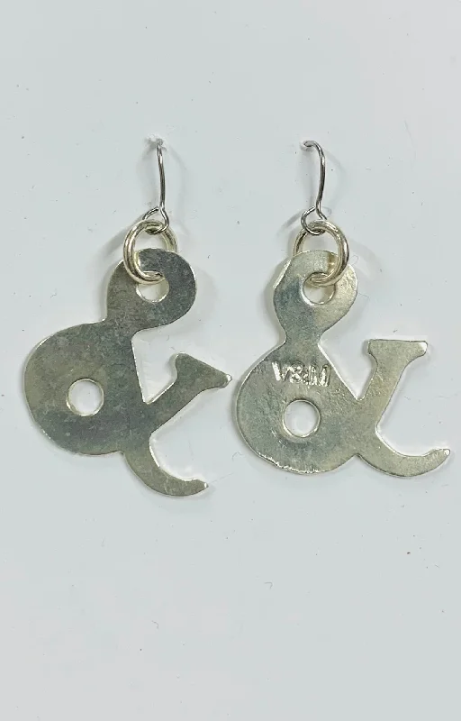 women's feather earrings-Ampersand silver earrings