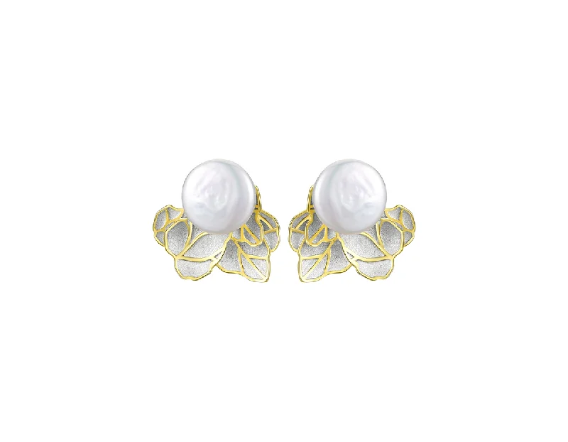 women's sun earrings-Pearl Leaves Stud Earrings