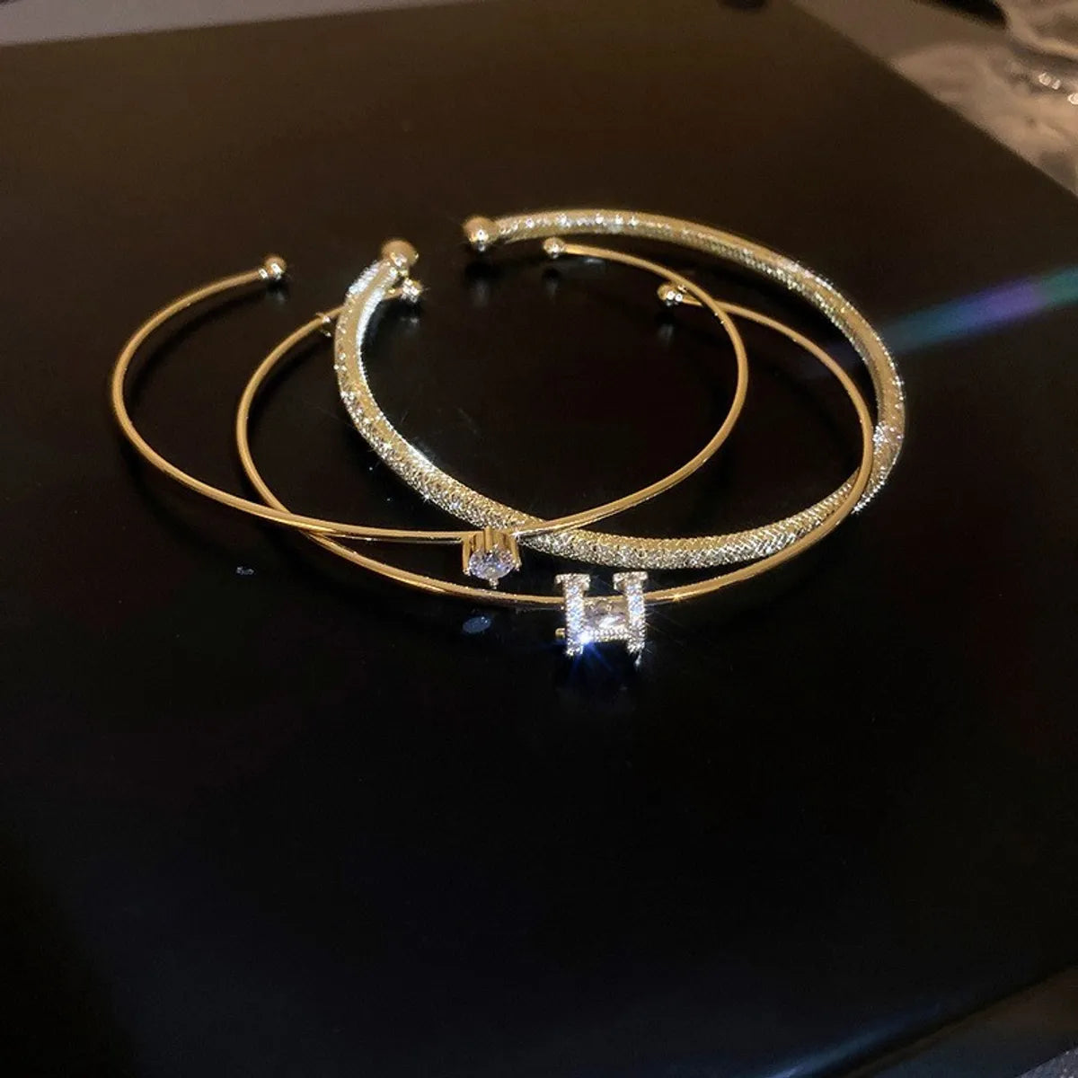 19# Bracelet-Gold (3-Piece Set)