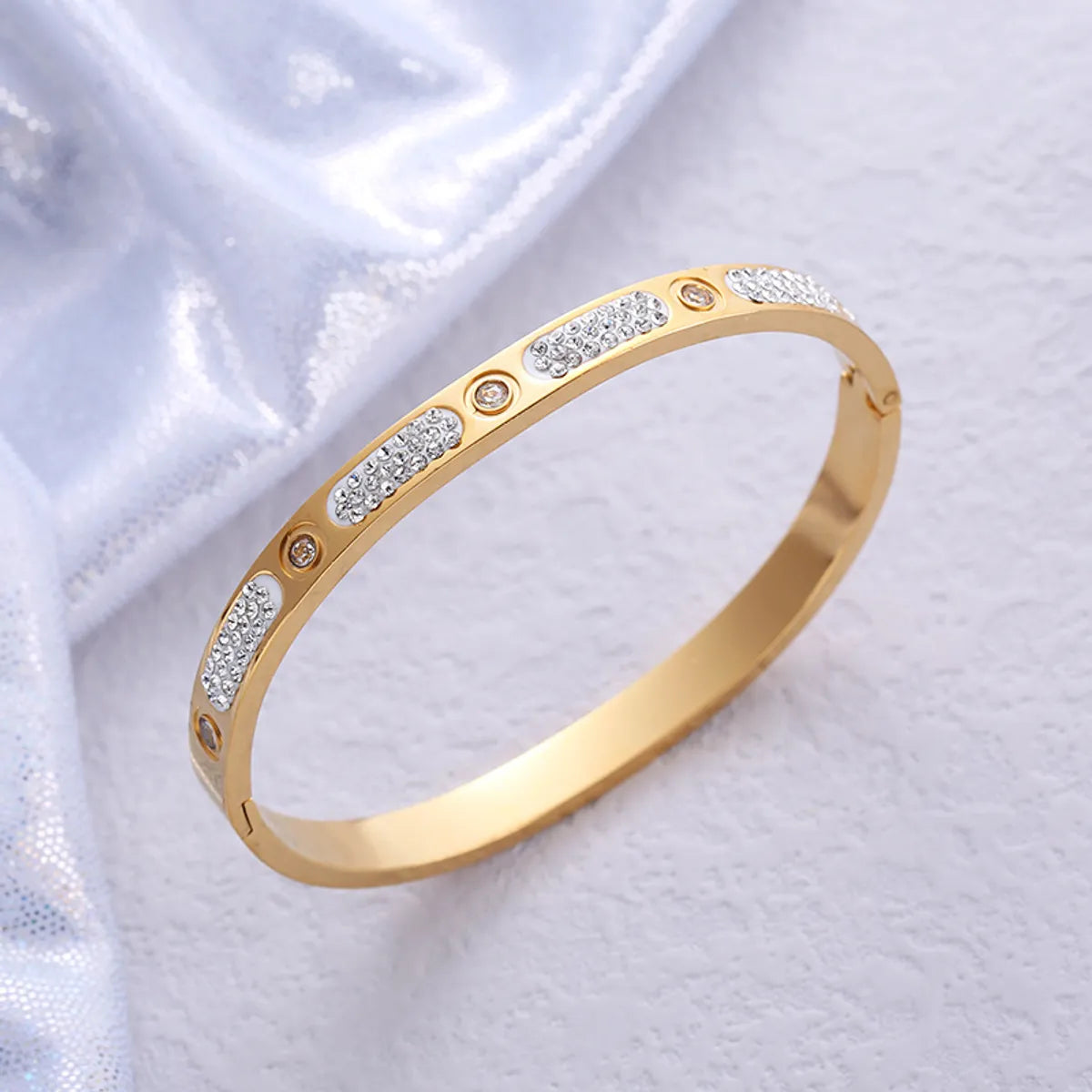 women's sea-inspired bracelets-Wholesale Lady Solid Color Stainless Steel 18k Gold Plated Zircon Bangle