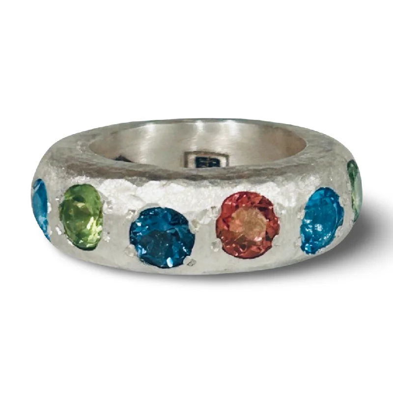 women's sapphire rings-Jumbo Leo Ring, Seychelles