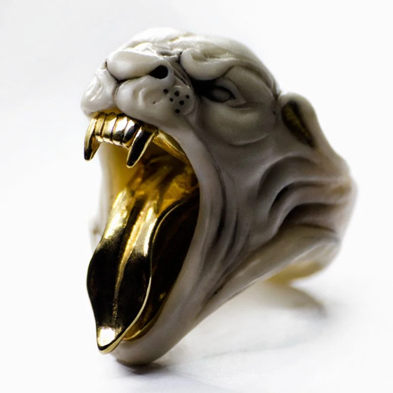 women's heart-shaped rings-White Panther ring