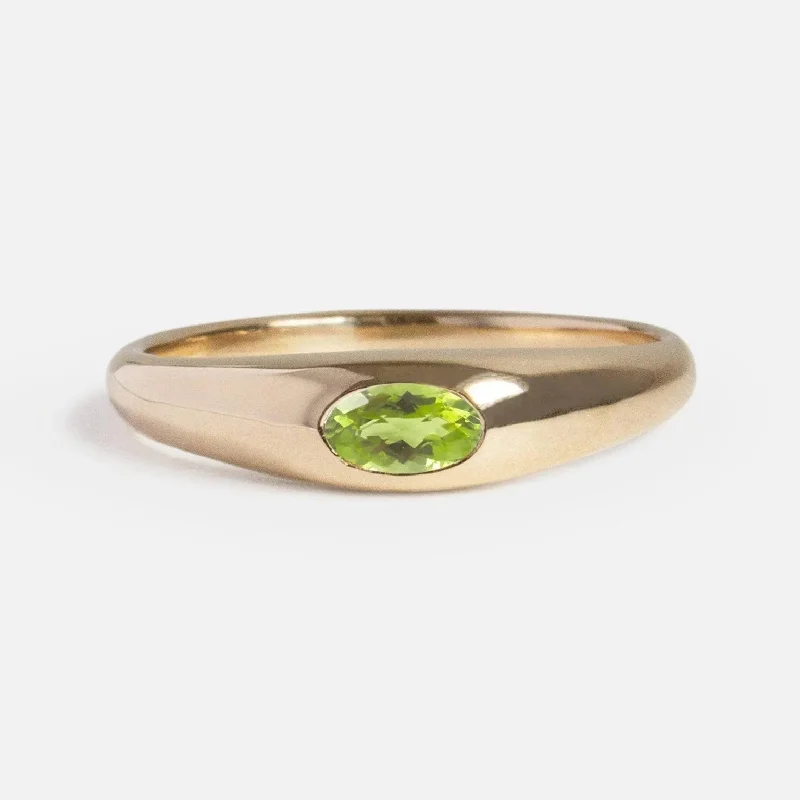 women's religious rings-Peridot Petite Risa Ring