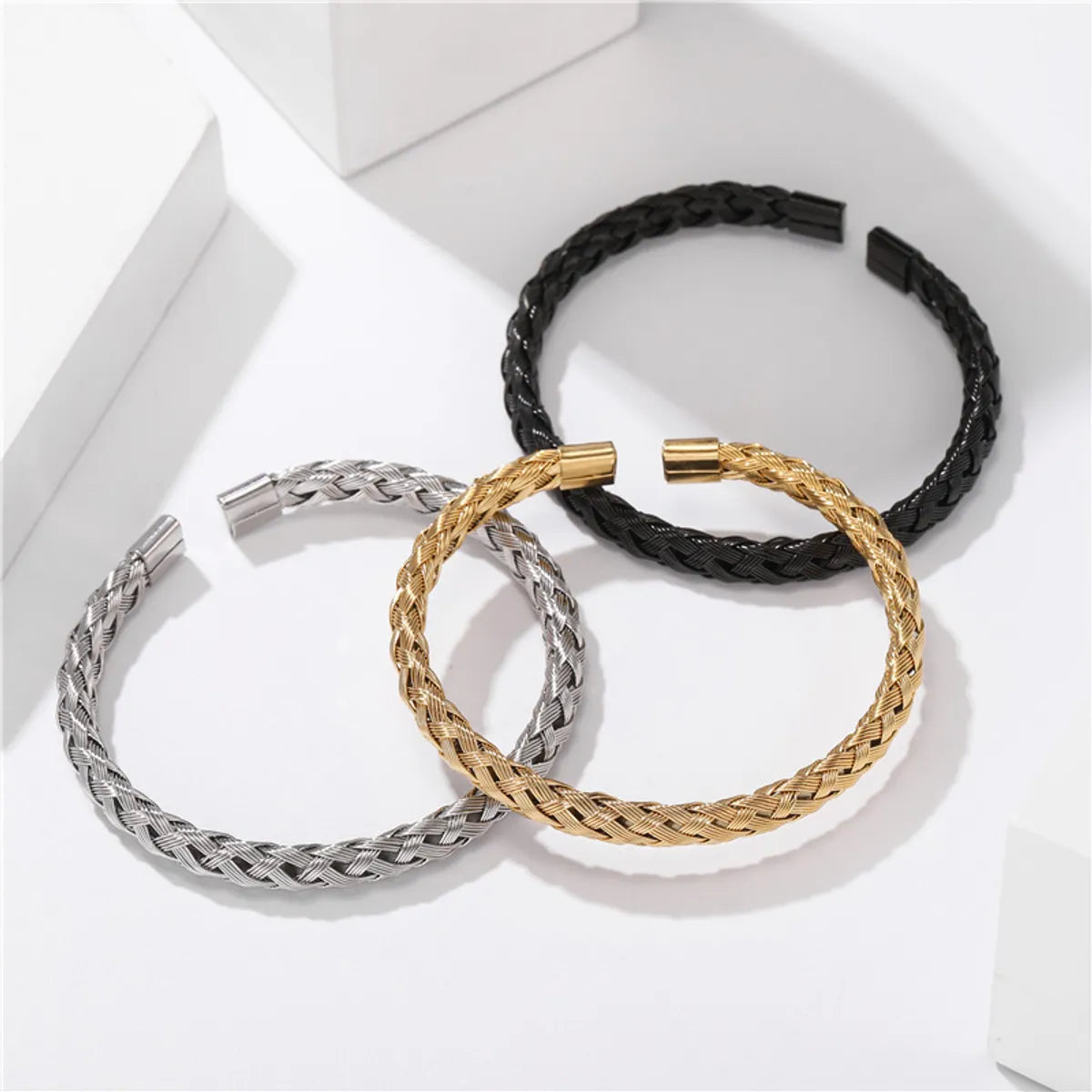 women's engraved bracelets-Simple Style Solid Color Stainless Steel Plating Gold Plated Bangle