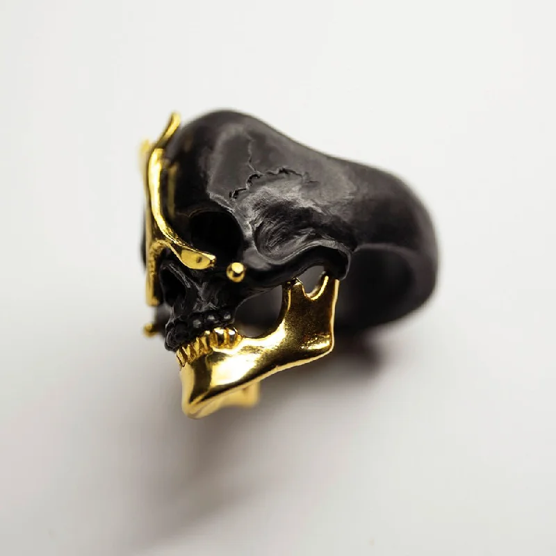 women's bold rings-Ancient skull ring - black