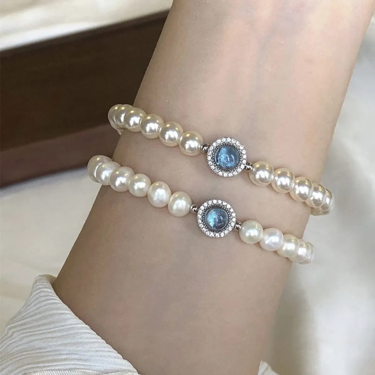 women's horseshoe bracelets-Elegant Glam Luxurious Geometric Imitation Pearl Plating Women'S Bracelets